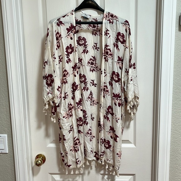 David & Young Open Front Floral Kimono Shrug Tassel One Size 100% Viscose EUC - Picture 2 of 9